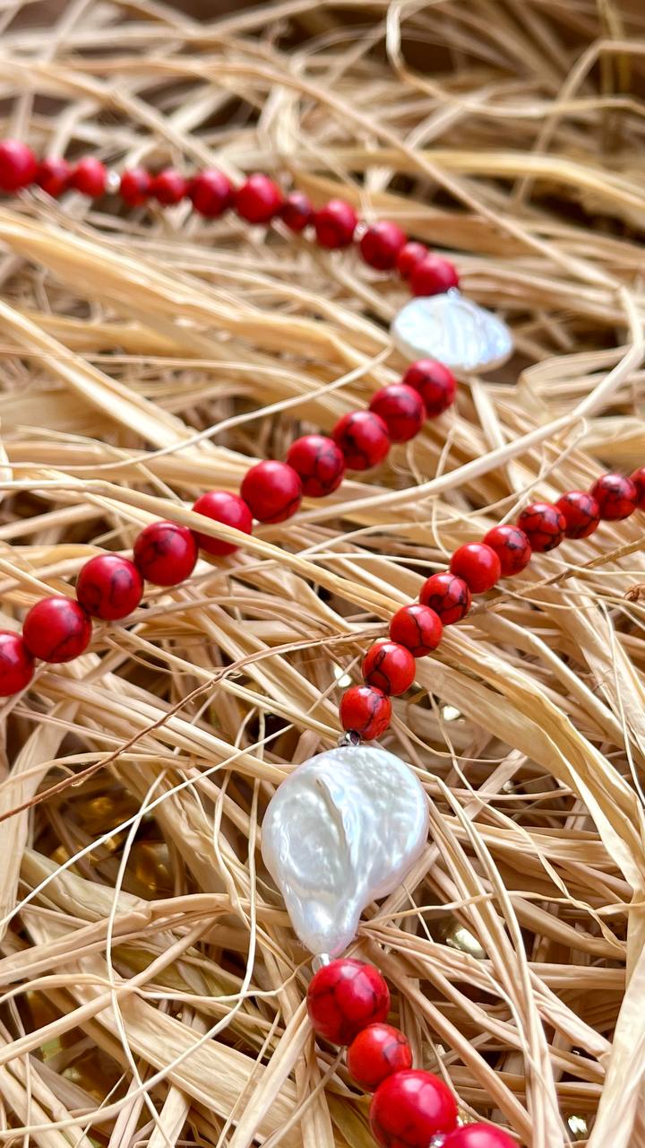 Choker with a pearl «Spark»