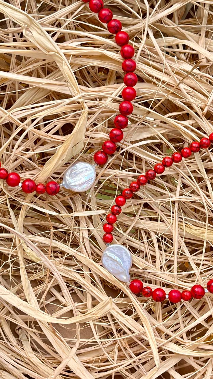 Choker with a pearl «Spark»