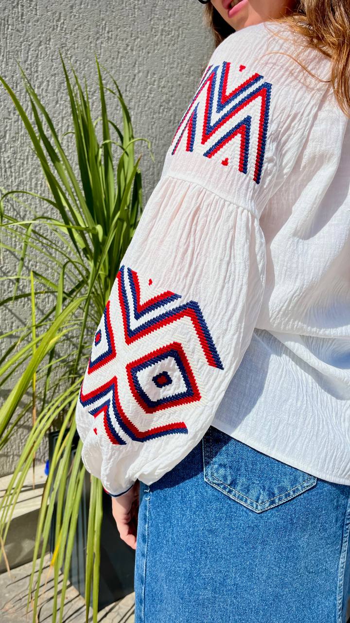 Embroidered shirt "Zaryna"