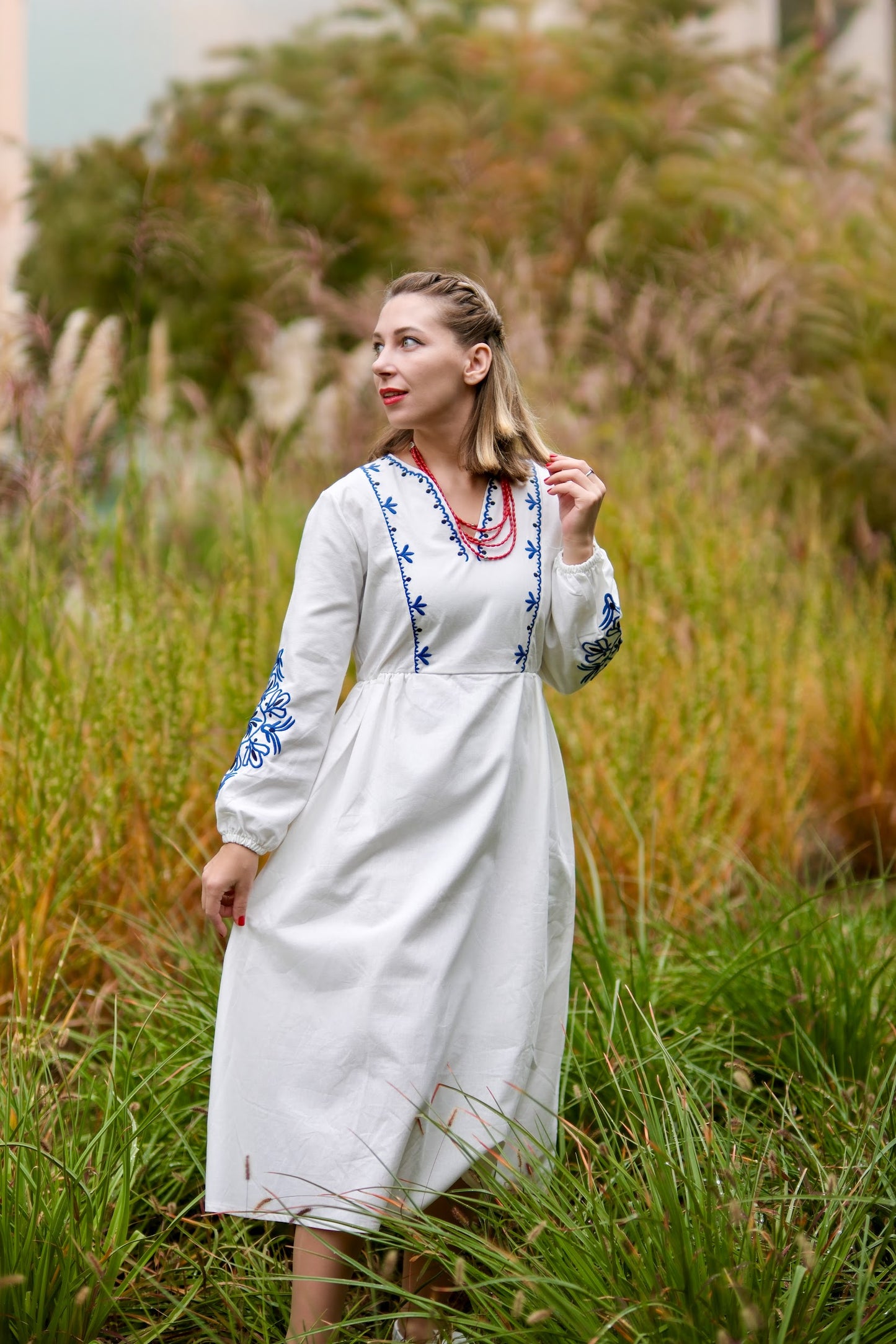 Enchanting Dress "Chornobryvtsi"