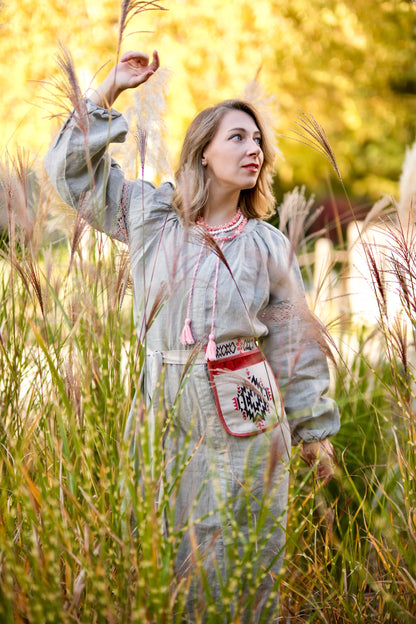 Ладунка “Жива Лінія” – Бежева Льняна Поясна Сумка з Вибійкою та Оксамитовою Стрічкою