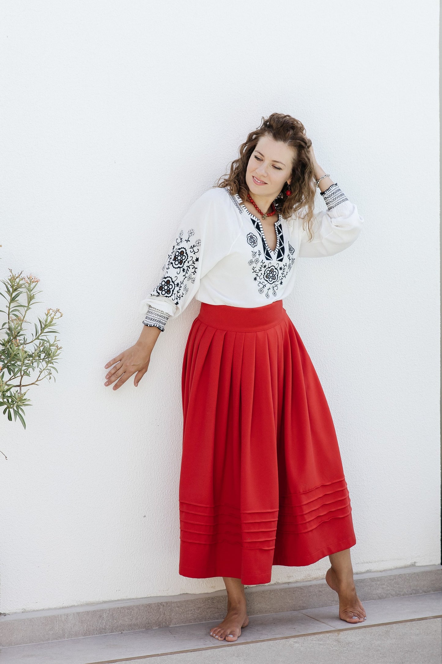 Red pleated midi skirt “Kalyna” – viscose blend ethnic style by Goya concept