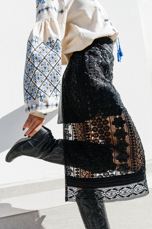 Чорний мереживний фартух "Галактика"