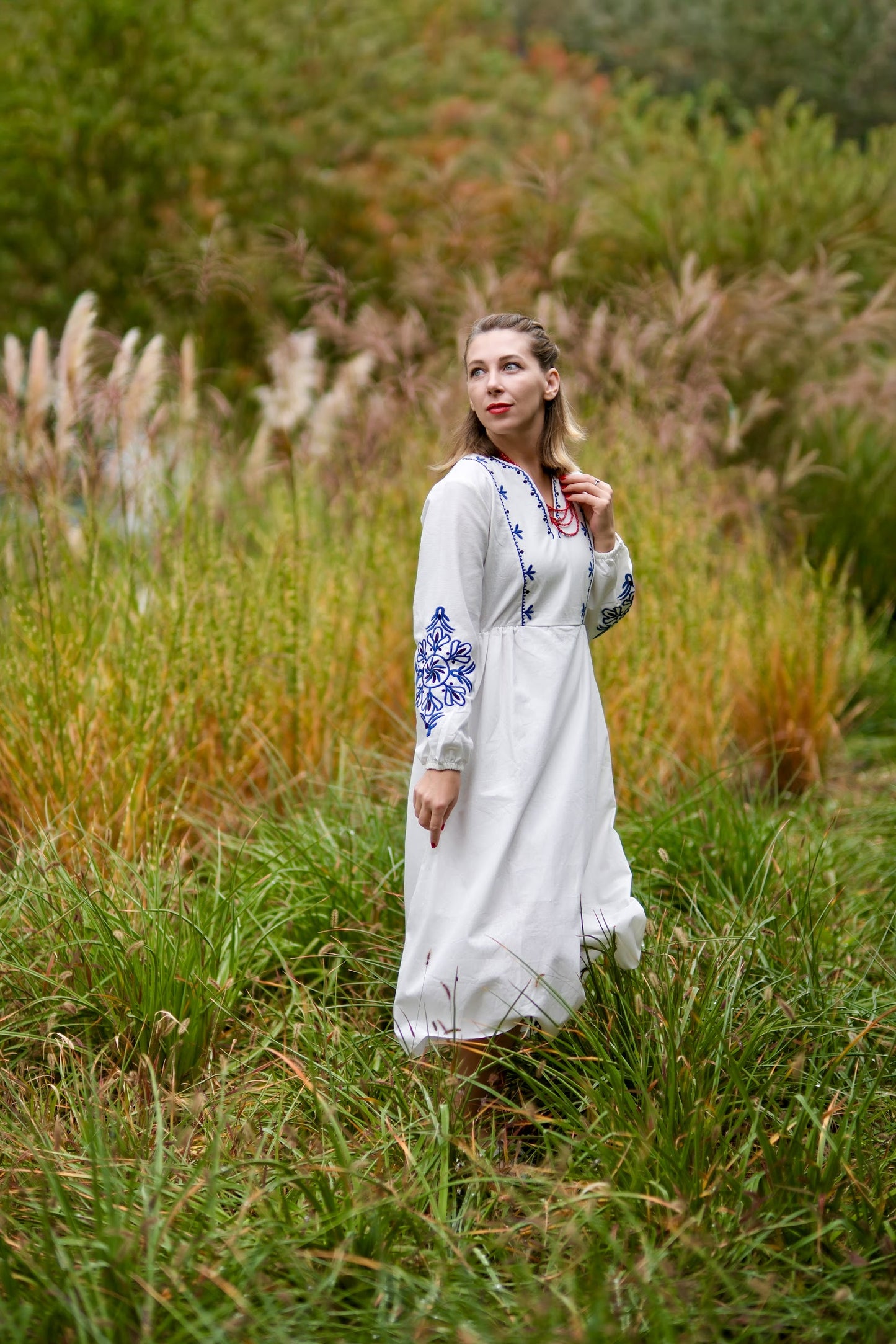 Enchanting Dress "Chornobryvtsi"