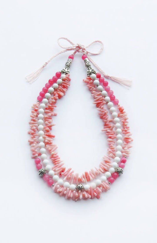 Grace – Pink and White Coral & Rose Jade Vintage Necklace | Delicate Beaded Necklace