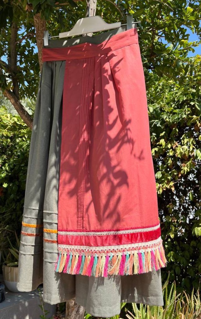 Vintage apron with Tassels "Coral Flower"