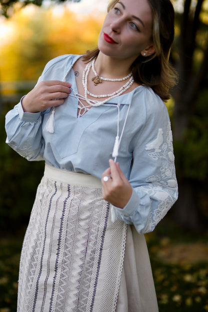 Ivory lace Apron “Tender Chord”