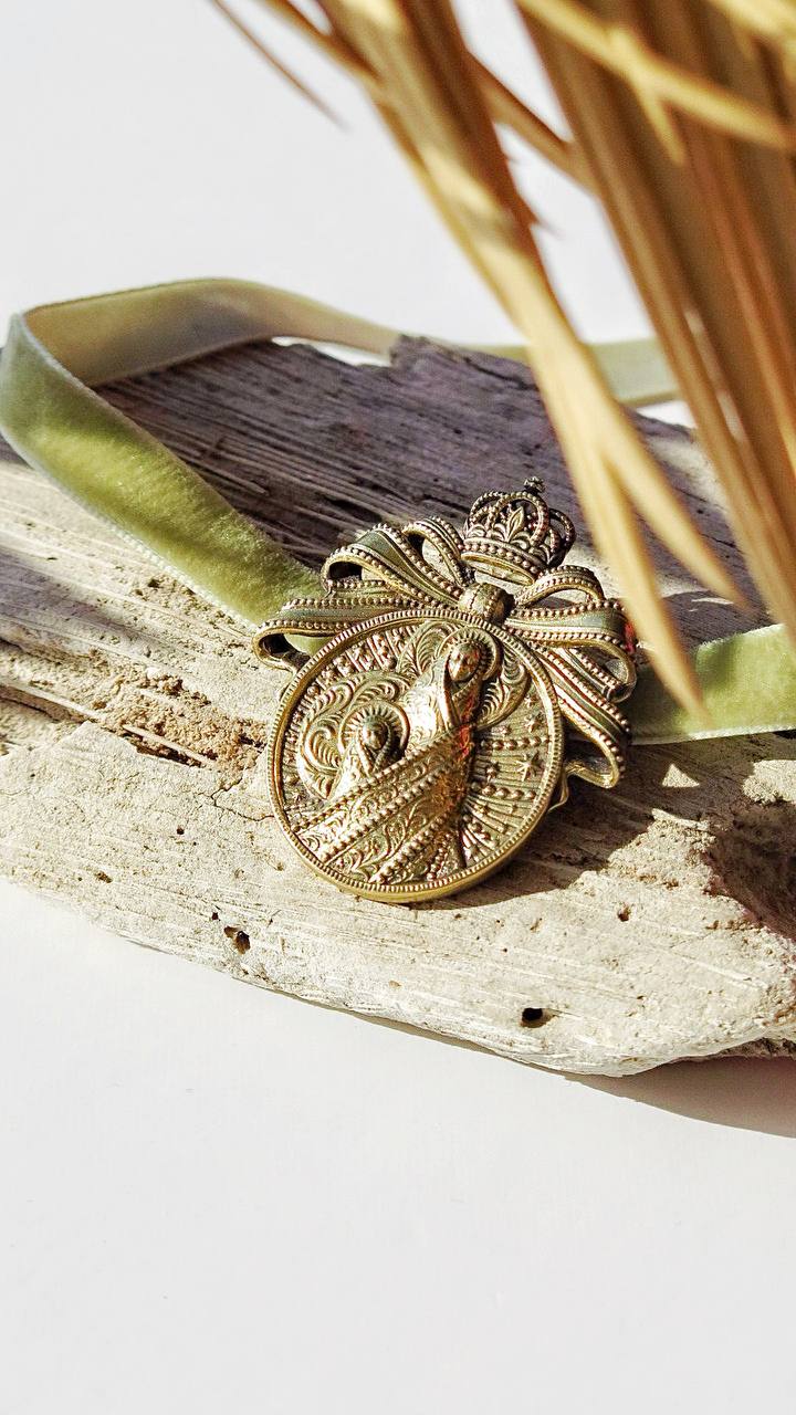 “Maria” Dukach Necklace on Velvet Ribbon — Ukrainian Ethno Jewelry