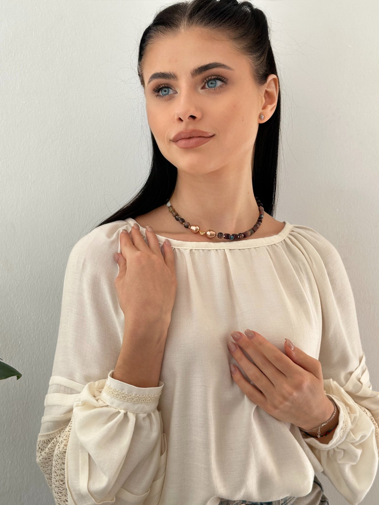 Pysanka Agate & Baroque Pearl Choker | Minimalist Necklace