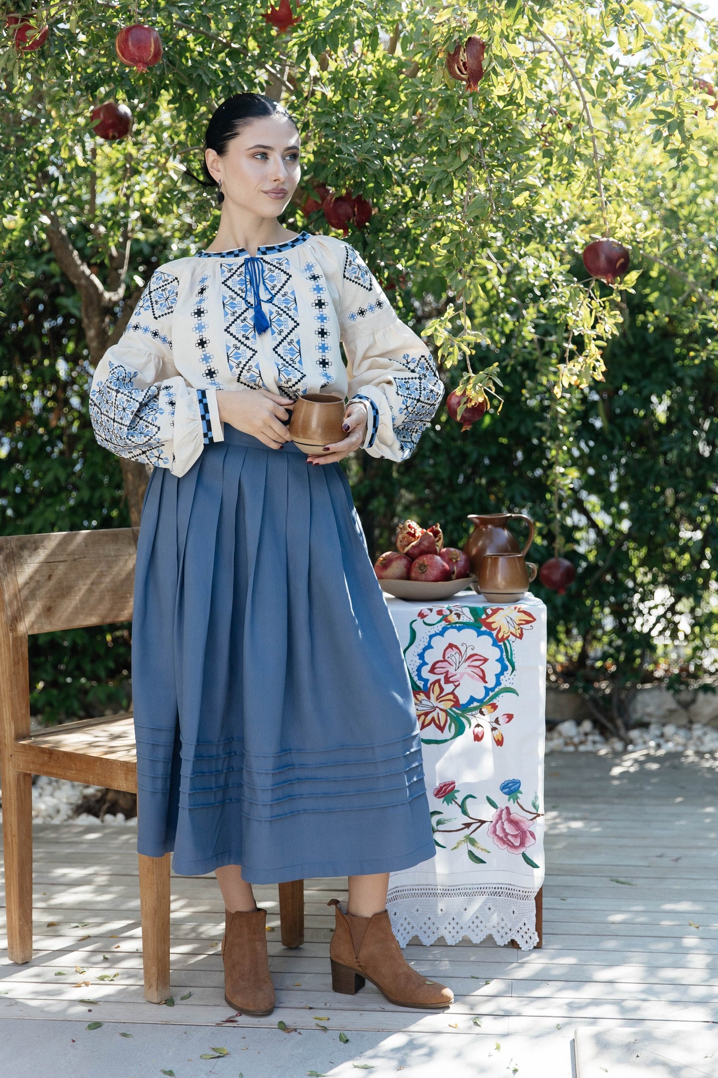 Elegant blue midi skirt