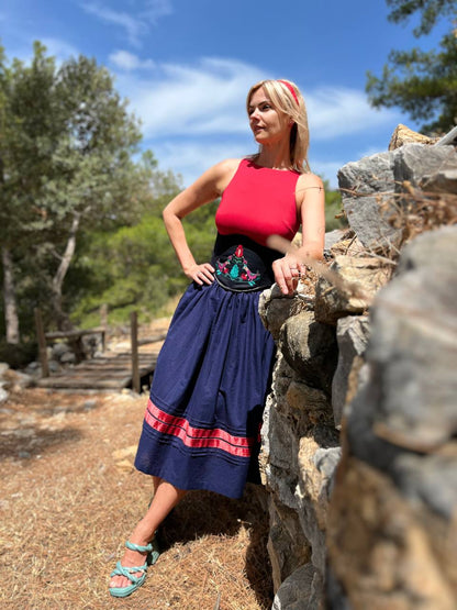 Корсет “Квітка Роду” чорний льон з вишивкою дерева життя