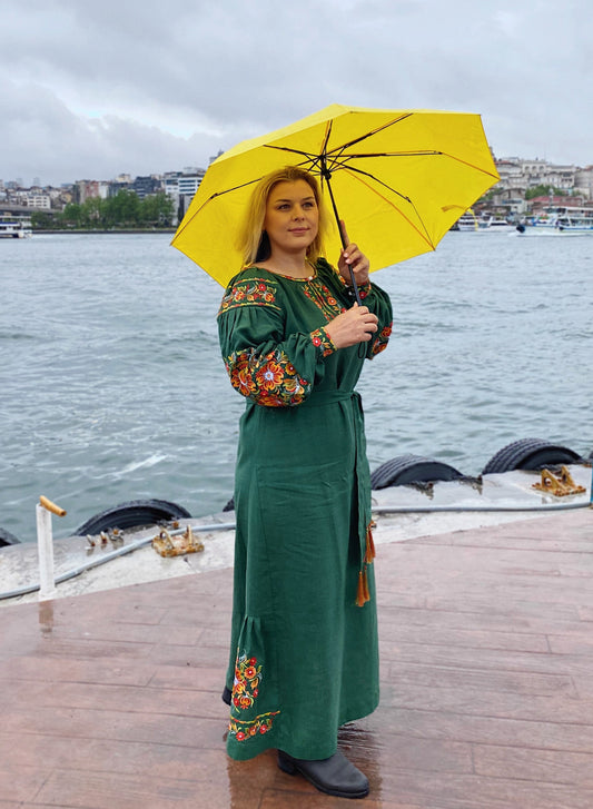 Petrykivska Muse | Emerald Green Linen Maxi Dress