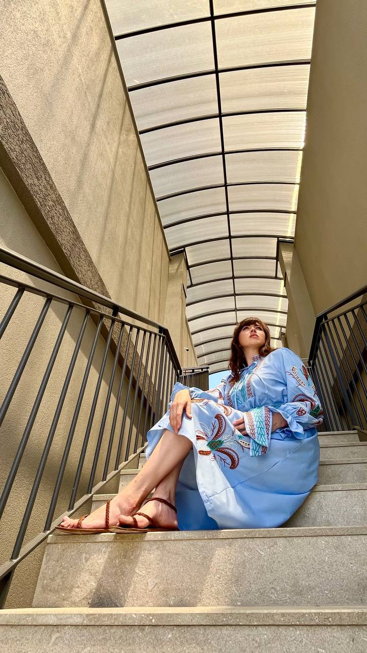 Serena Richelieu Blue Poplin Midi – Embroidered Dress