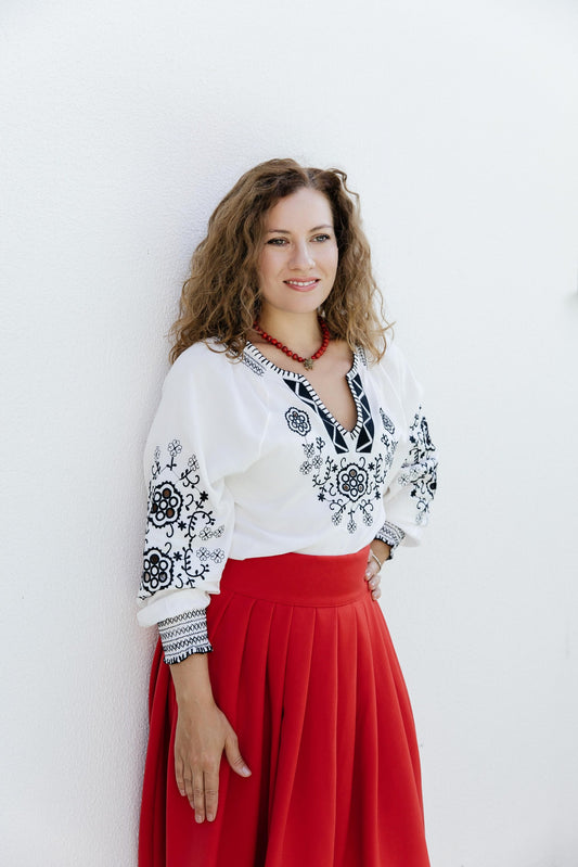 Embroidered blouse “Violet”