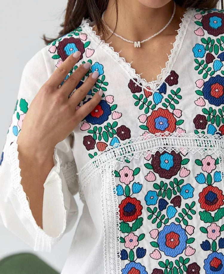 Embroidered shirt “Cornflower”