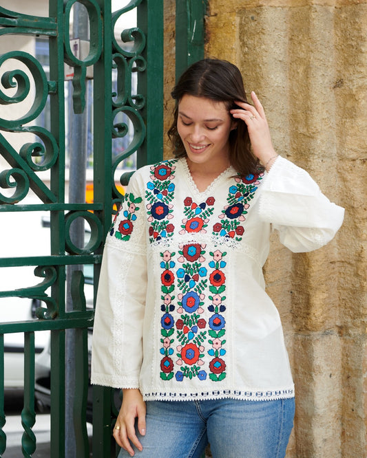 Embroidered shirt “Cornflower”