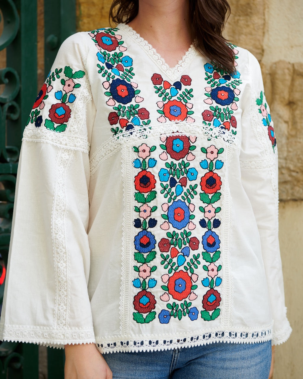 Embroidered shirt “Cornflower”